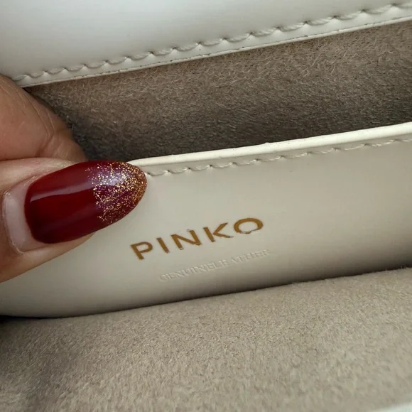 Pinko White Leather Shoulder Bag with Gold Chain and Accents 28cm - Picture 9 of 10